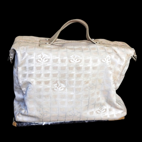 Chanel XL Travel Ligne Ivory Tan White Cream Nylon Duffle Bag - Picture 2 of 16